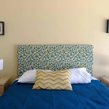 Apartment Pequena Casa T1 Com Cozinha E Patio Privado