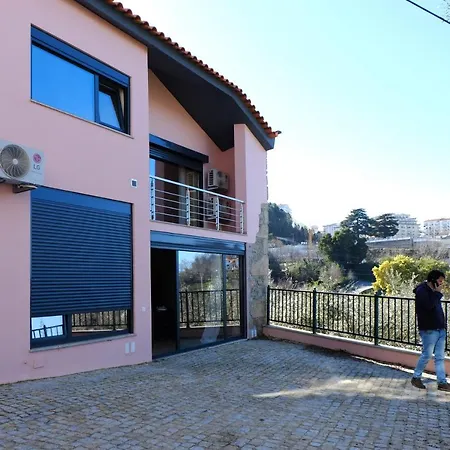 Apartment Pequena Casa T1 Com Cozinha E Patio Privado *